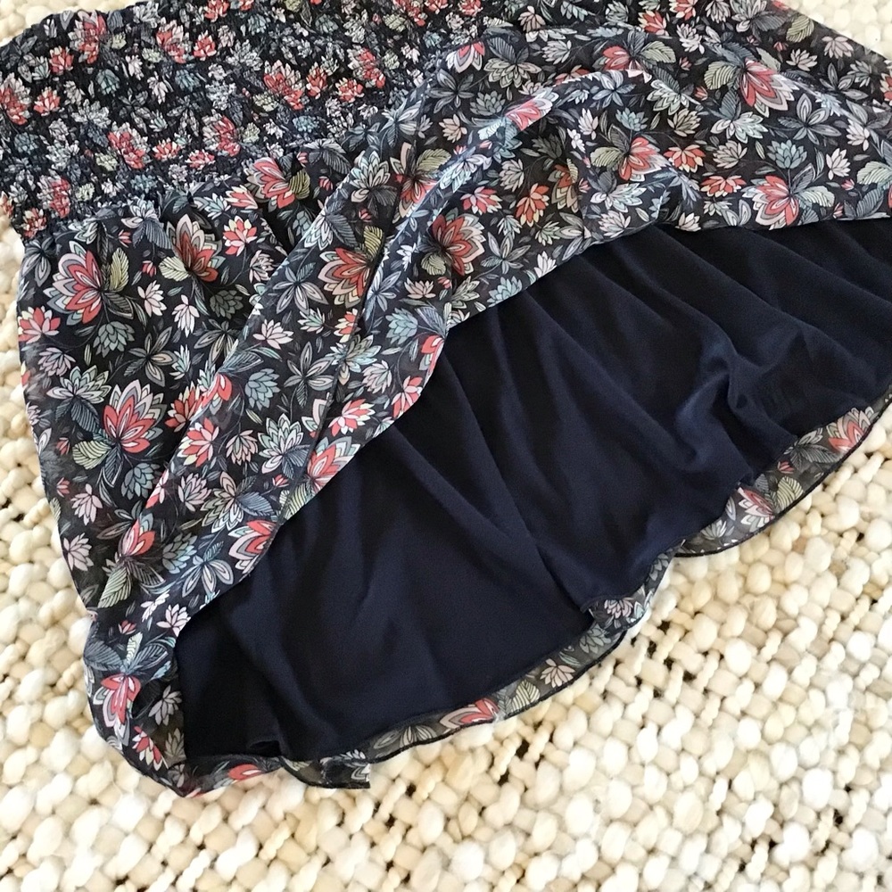 CAbi Flirt Skirt #5184, Size L NWOT - Picture 4 of 6